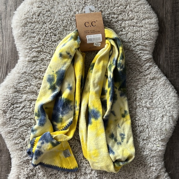 C&C Infinity Scarf - Picture 4 of 7